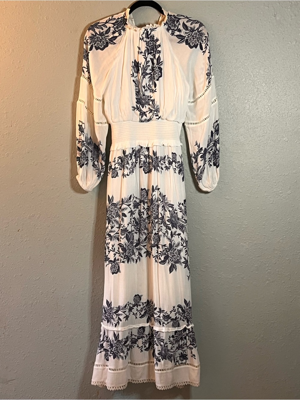 Chico’s Blue White Floral Crinkle Gauze Maxi Dress Boho Cottagecore Romantic - Picture 3 of 8